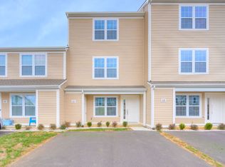 165 Twig St NW, Christiansburg, VA 24073