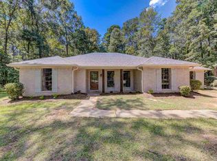 251 Magnolia Trl, Brandon, MS 39047