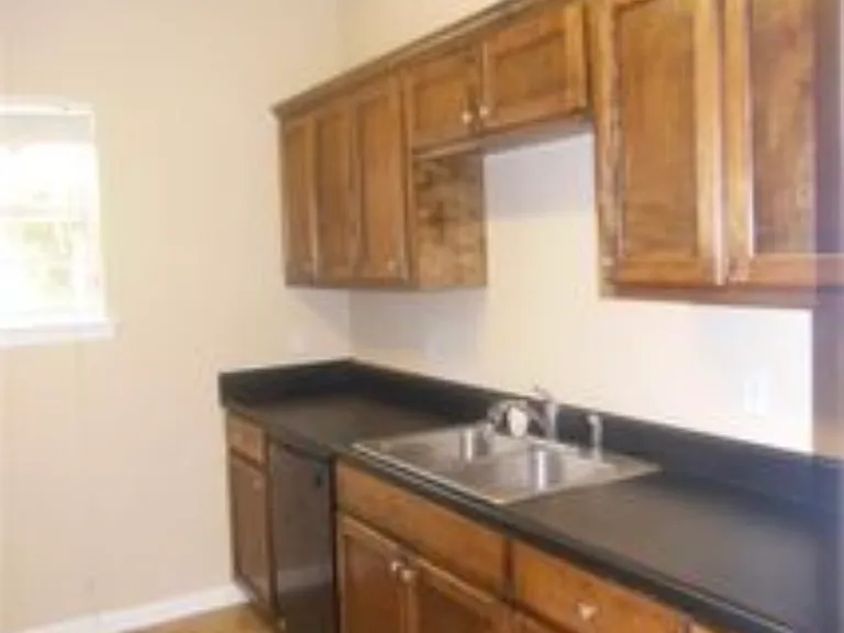 610 Putnam Dr — Photo 14
