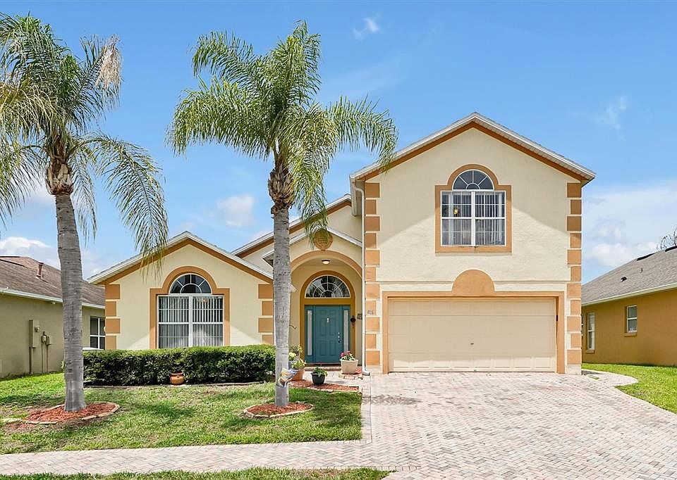 1st image of 816 KNIGHTSBRIDGE CIRCLE