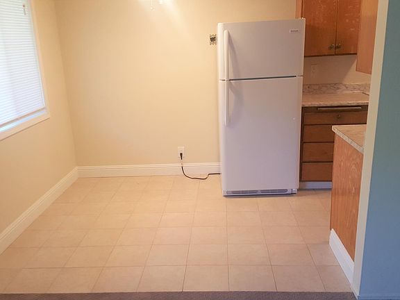 2nd image of 1598 Albatross Dr APT 2