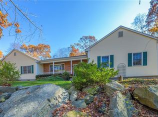 50 Dennison Rdg, Manchester, CT 06040