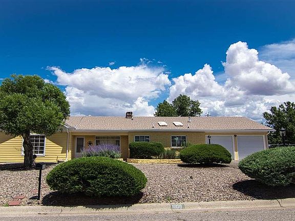 2nd image of 1609 Linda Dr