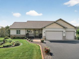 718 209th Ln NW, Oak Grove, MN 55011