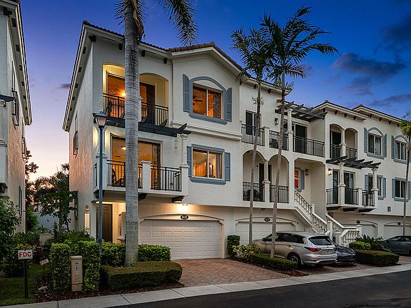 3rd image of 3131 Waterside Circle