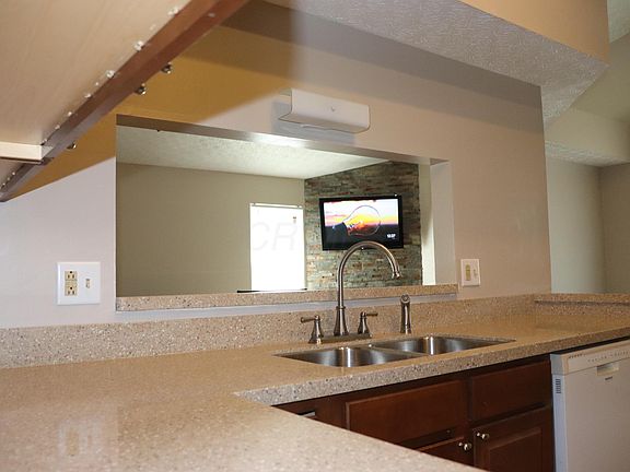 4th image of 5131 Bressler Dr