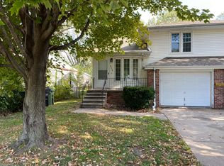 4119 N 63rd St, Omaha, NE 68104