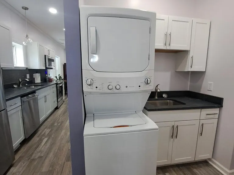 325 Pendleton St NW — Photo 11