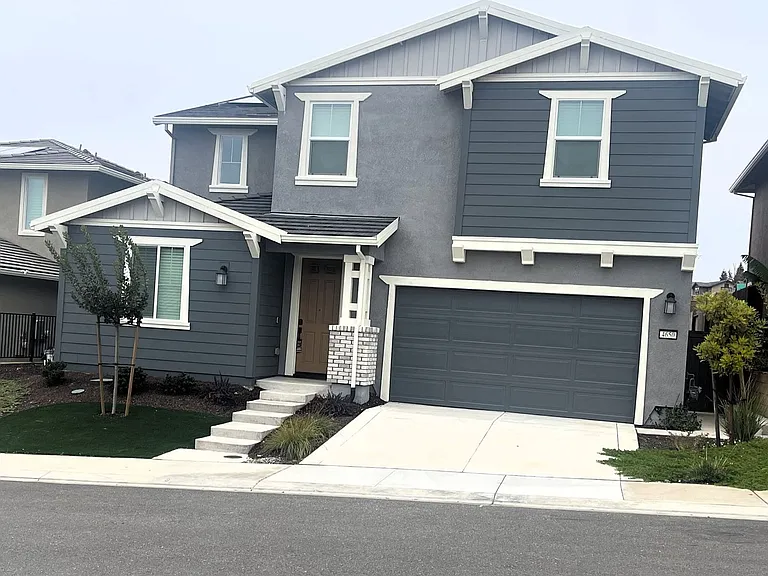 4650 Scenic Vista Dr — Photo 1
