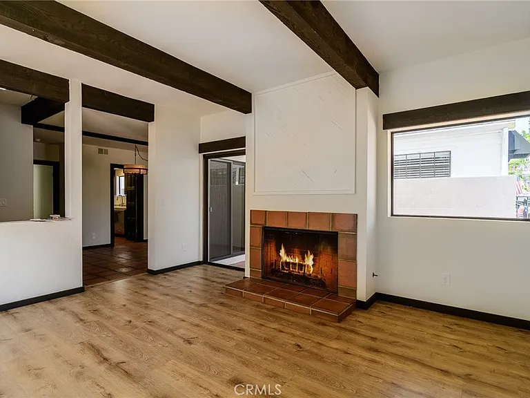 313 Diamond Ave — Photo 6