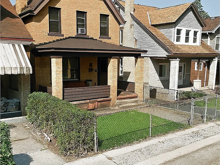 310 Reifert St — Photo 19
