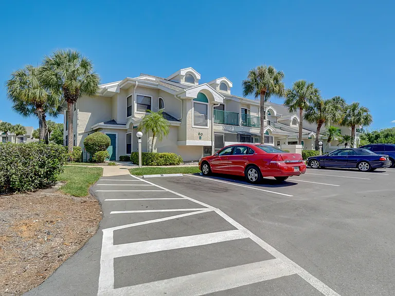 60 Emerald Woods Dr #B7 — Photo 36