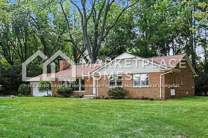 1220 E Square Lake Rd — Photo 3