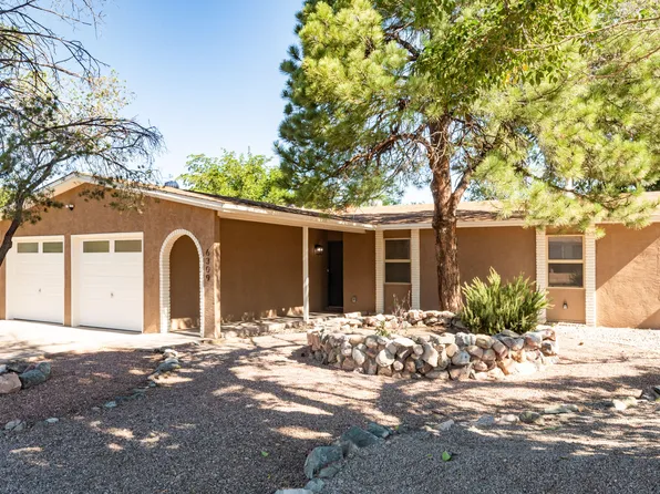 6309 Mendius Ave NE, Albuquerque, NM 87109
