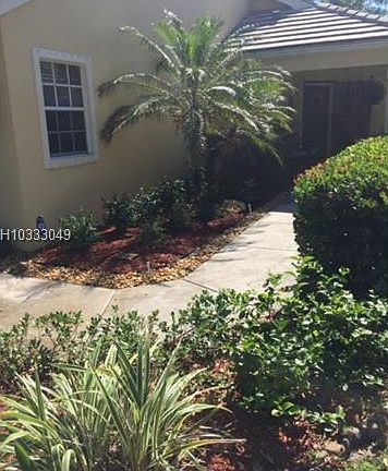 2nd image of 2621 Lake Park Cir W