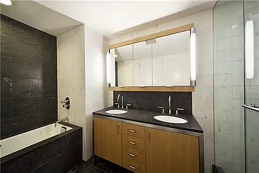 Rented by (Legacy) Elegran
