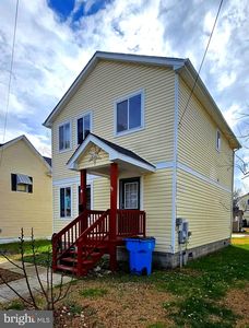 117 W Chesapeake Ave, Crisfield, MD, 21817