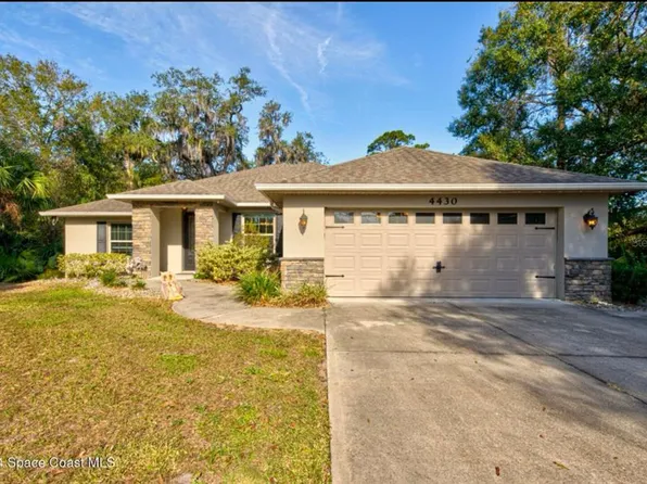 4430 Windsor Ct, Mims, FL 32754