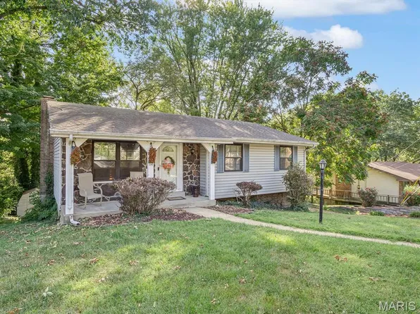 114 Pamela Dr, Belleville, IL 62223