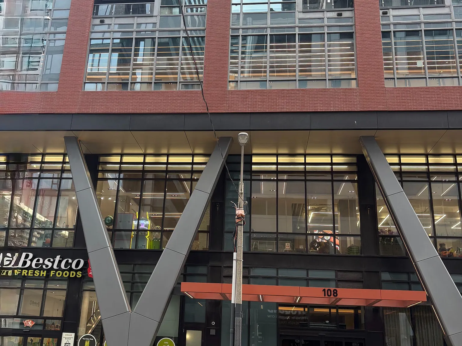 2 bed, $2,600 — Photo 4