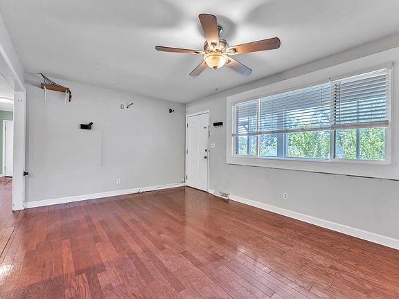 4th image of 2601 E Lee Rd