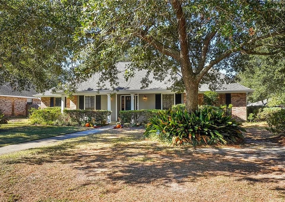 1409 Lake Village Blvd, Slidell, LA 70461 Zillow