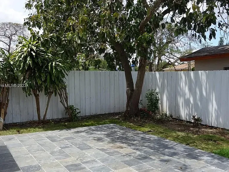 8861 SW 127th Ter — Photo 83