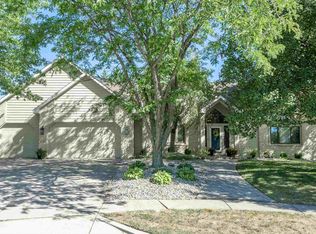 2703 Cliffwood Ln, Fort Wayne, IN 46825