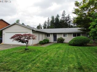 927 SW Mawrcrest Dr, Gresham, OR 97080