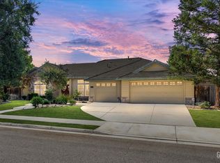 12613 Savonburg Dr, Bakersfield, CA 93312