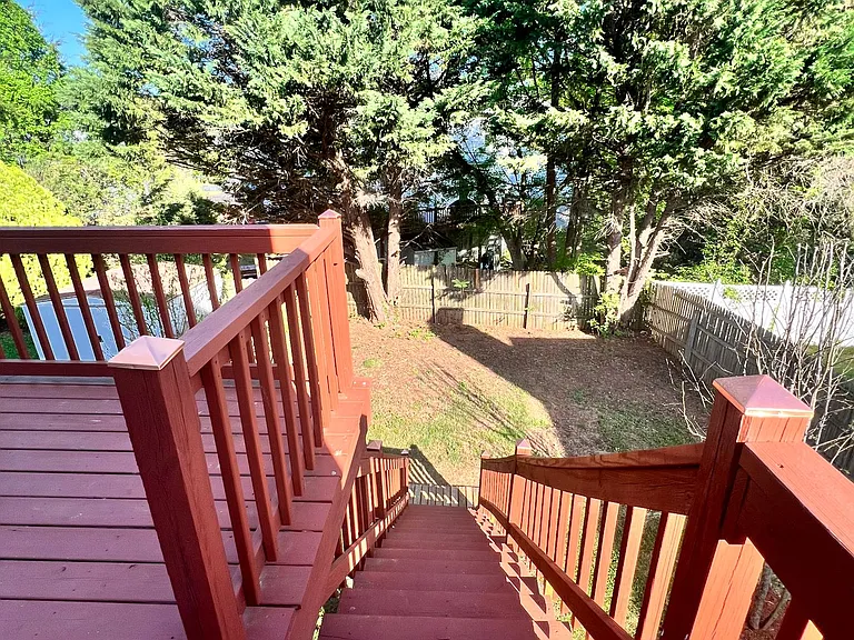 4622 Briarwood Dr — Photo 19
