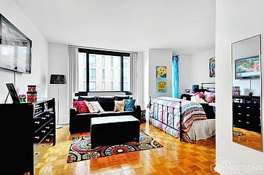 Rented by City Connections Realty