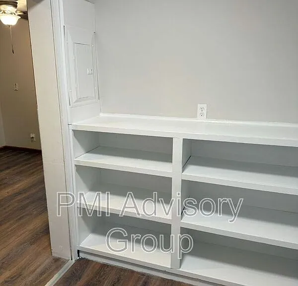 2706 SE Kentucky Ave — Photo 4