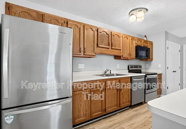 3701-7D Cotswold Ter — Photo 2