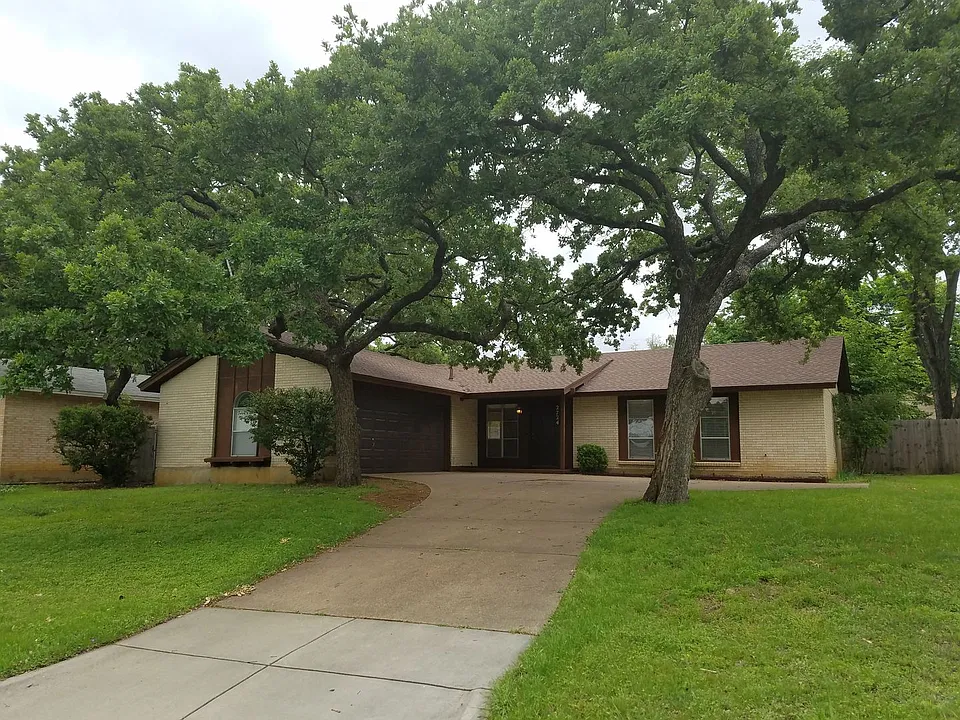 2724 Buffalo Dr