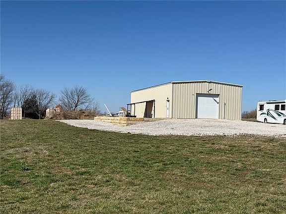 4th image of 0 Somerset Rd