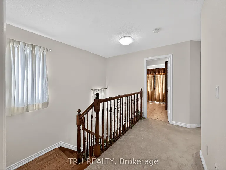 200 Celtic Ridge Cres — Photo 27