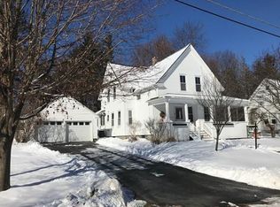 29 Holt Rd, Holden, MA 01520