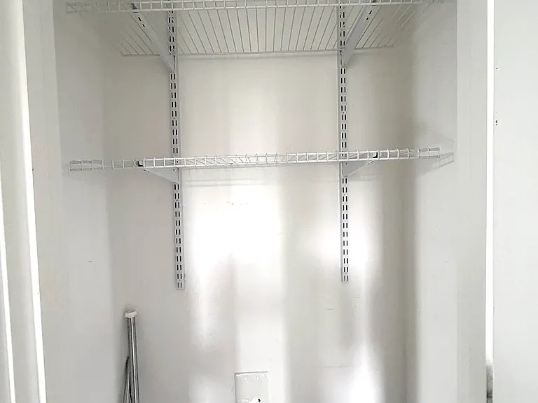 1705 E 17th St #4 — Photo 9