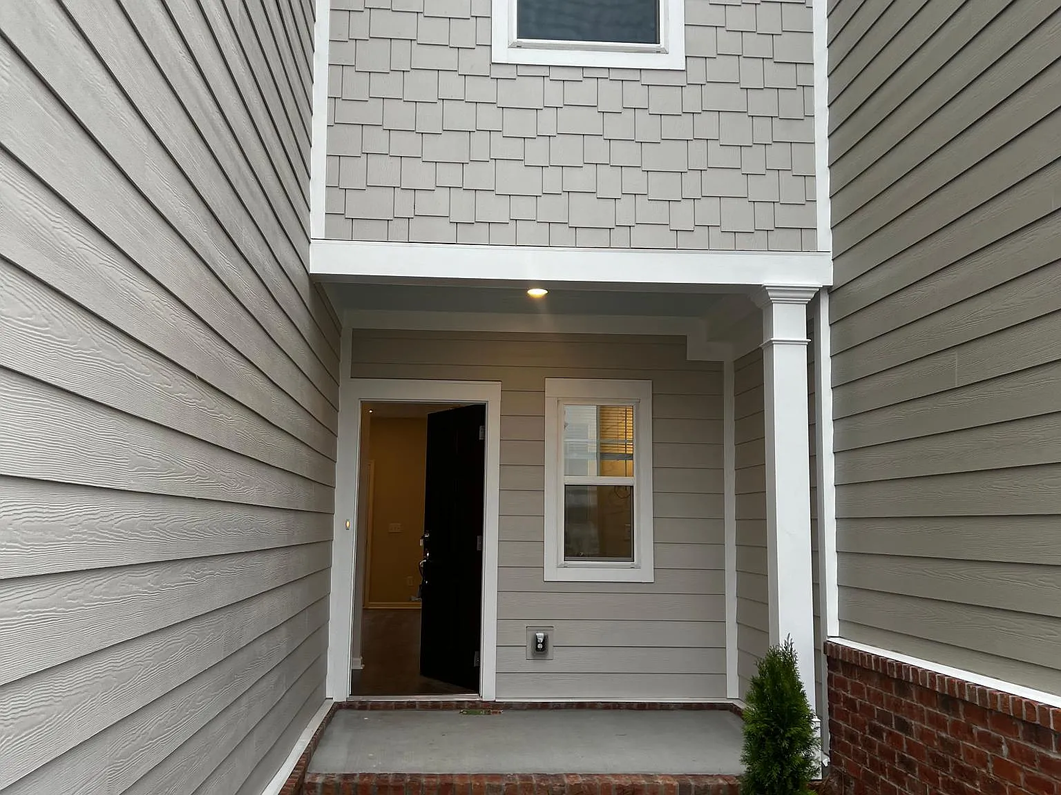 6518 Wilford Ct E — Photo 3