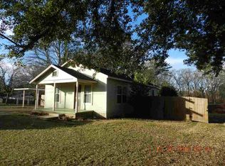 305 N White Oak Rd, White Oak, TX 75693