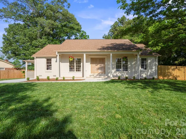 6100 Ashcrest Dr, Charlotte, NC 28217