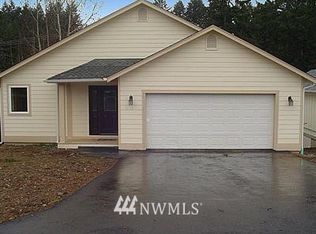 1215 Humphrey Ave, Bremerton, WA 98312