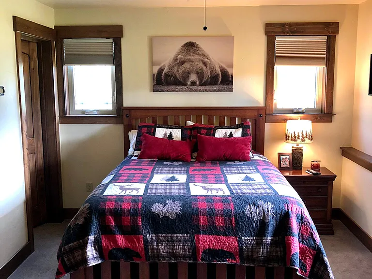 Luxury Bedding (Master Bedroom)