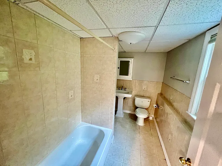 9 Brooks Rd — Photo 29