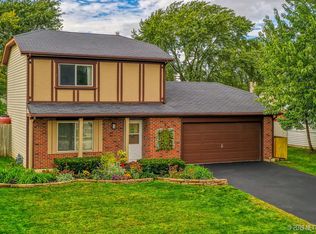 3058 Timber Hill Ln, Aurora, IL 60504