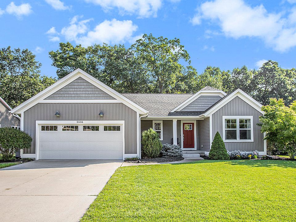 1st image of 2606 Stockwood Dr NE