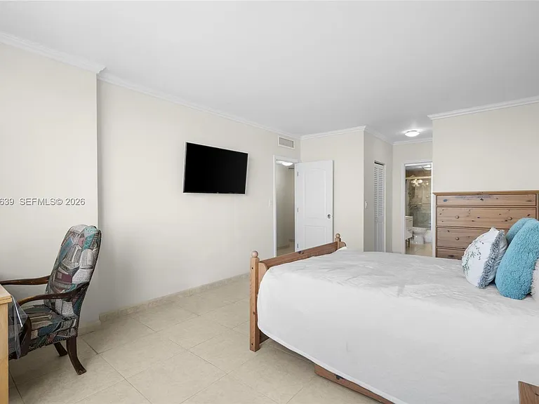 300 Bayview Dr #1910 — Photo 23