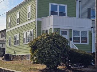 2746 Jenkintown Rd, Glenside, PA 19038