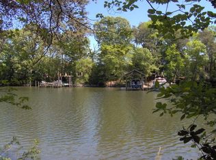 2 Oyster Point Dr, Reedville, VA 22539